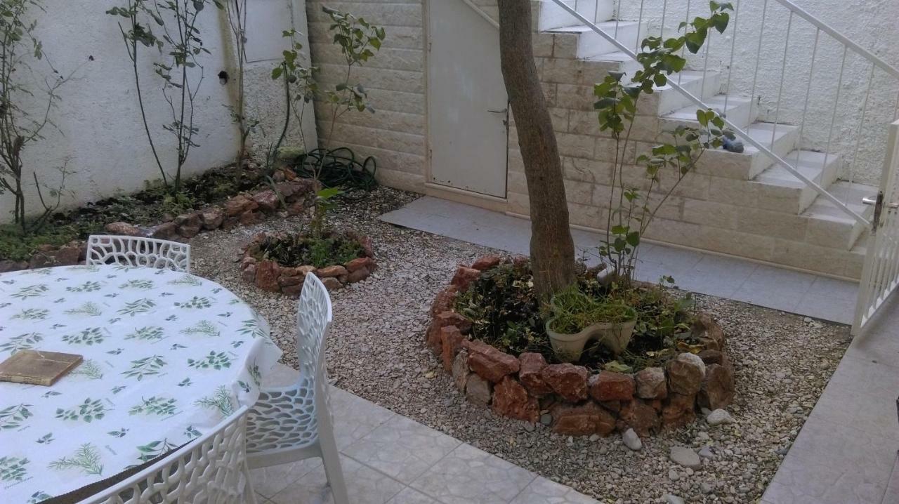 Apartman Restovic Bol Exterior foto