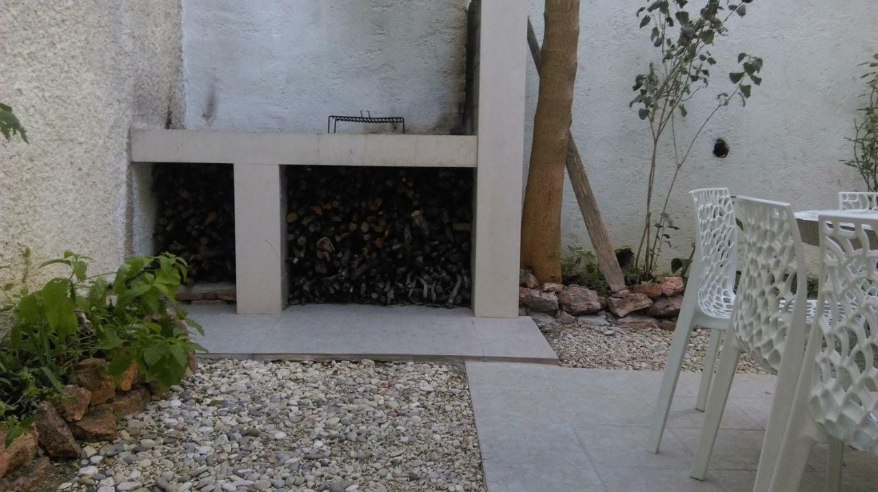 Apartman Restovic Bol Exterior foto